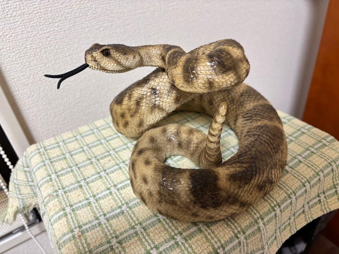 【新品】金運 財運 ダイヤモンドバッグガラガラヘビ 北欧インテリアブランド 置物