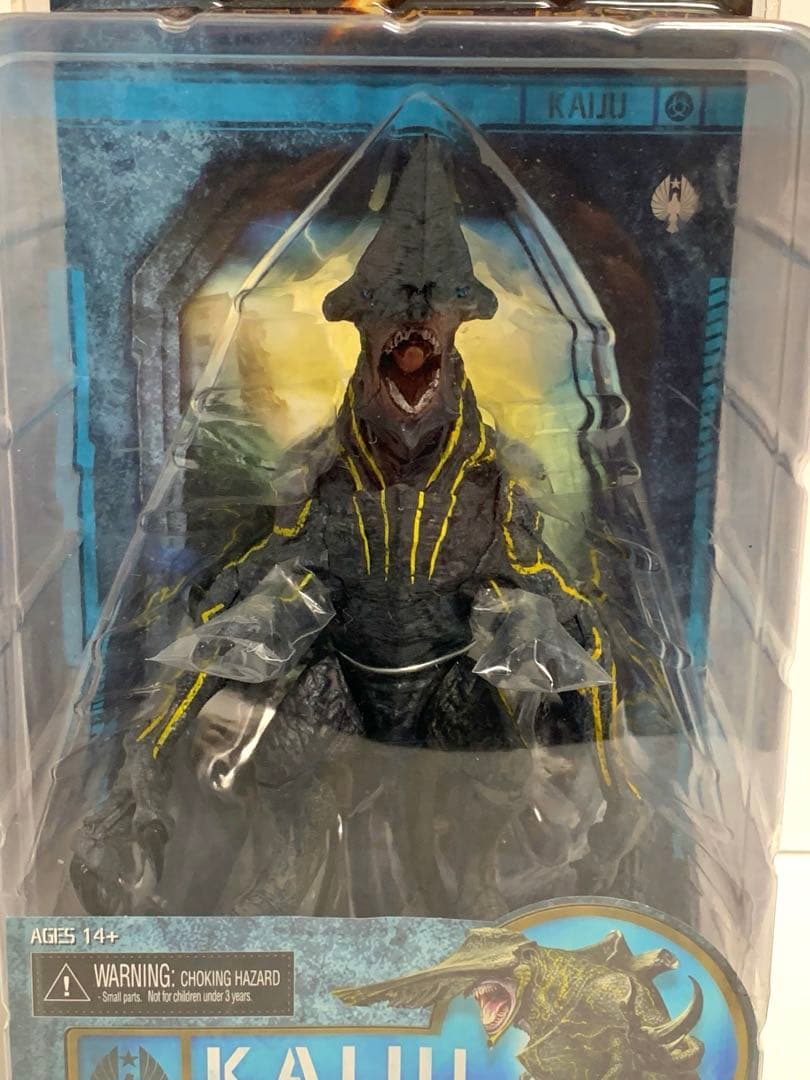 《新品》⭐︎パシフィック・リム　DXアクションフィギュア KNIFEHEAD♪⭐︎