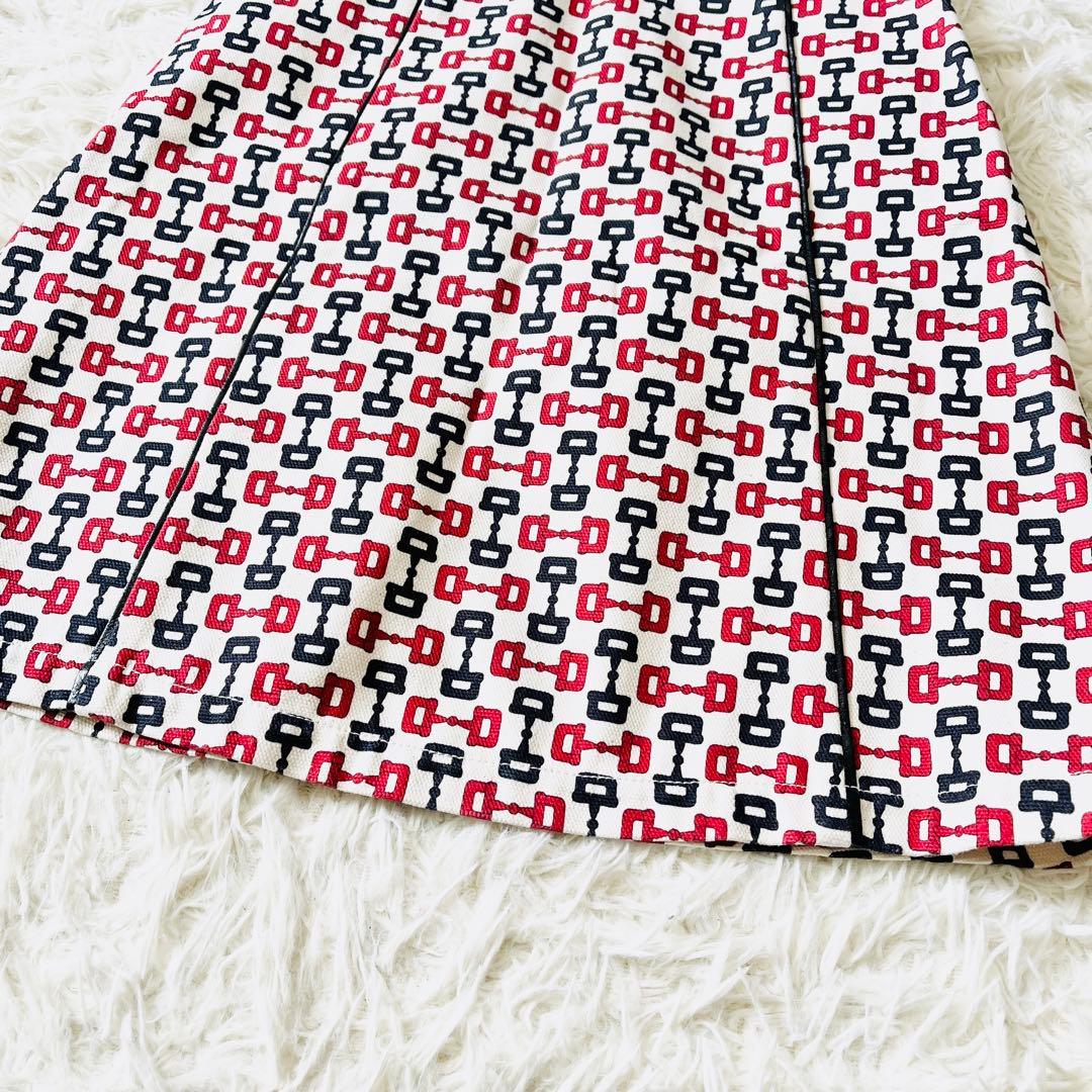【新品タグ付き✨】GUCCI　ひざ丈スカート　ズゥミ金具　ホースビット柄　レザー
