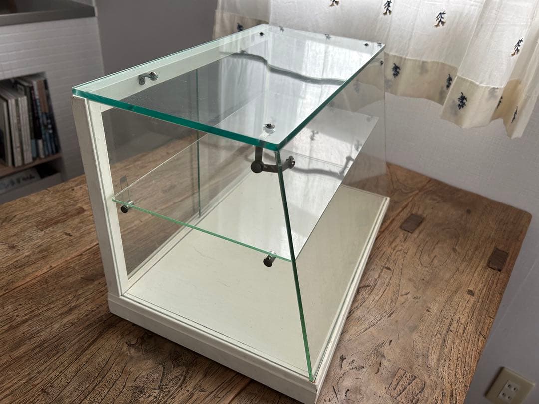 レトロ　台形ガラスショーケース