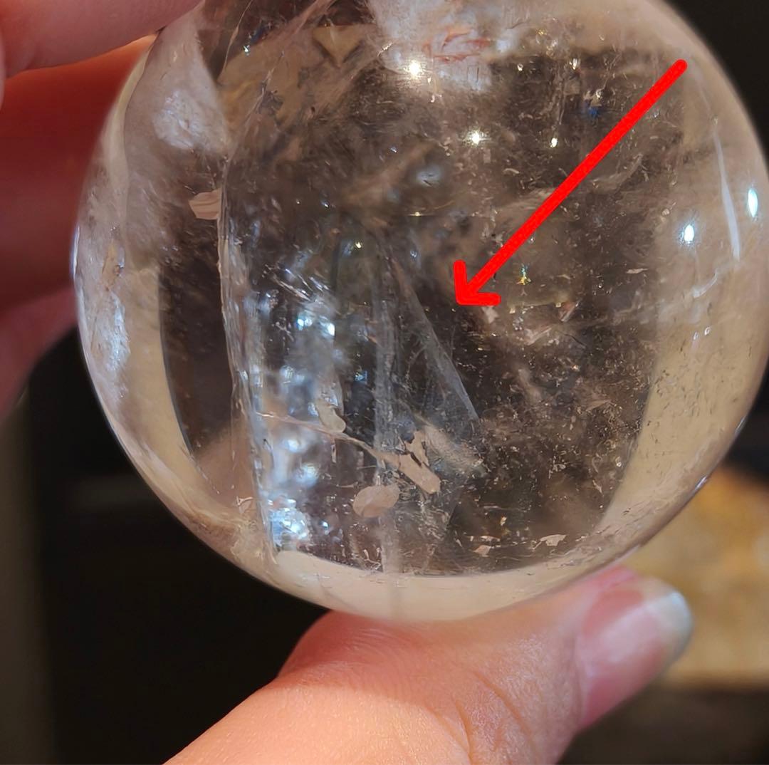 貫入、内包あり幻の水晶山梨県乙女水晶丸玉41mm