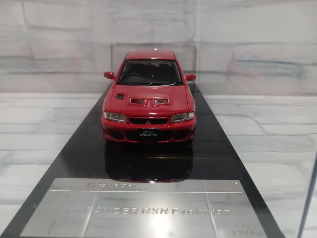 1/43 三菱　ランサーGSRエボリューション　初代ランエボ　レッド　ミニカー
