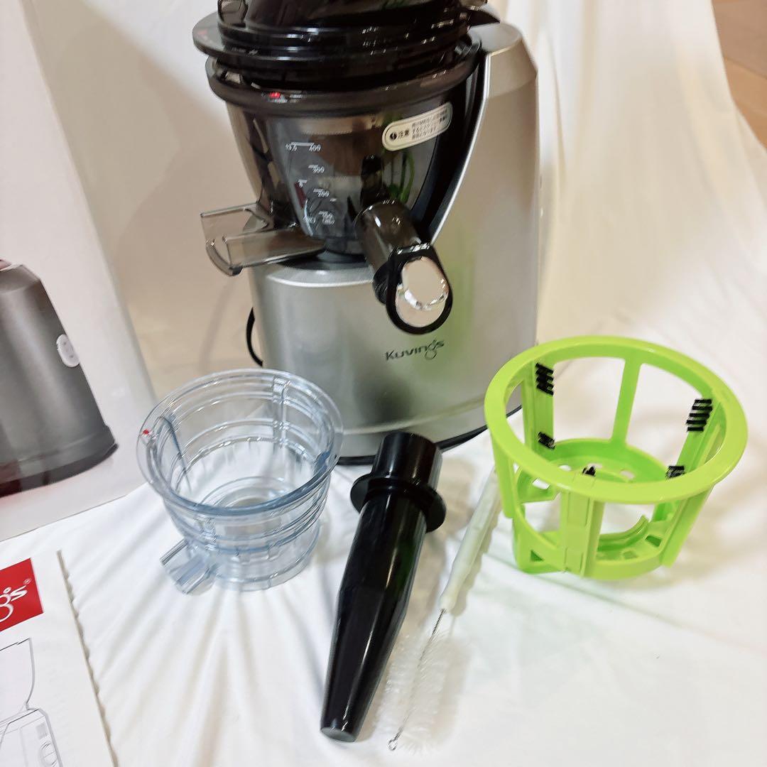【美品】クビンス Kuvings EVO-800VG スロージューサー