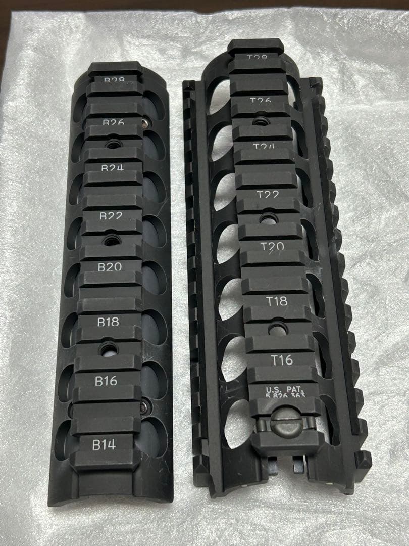 〈美品〉実物 Knight's Armament KAC ナイツ ハンドガード