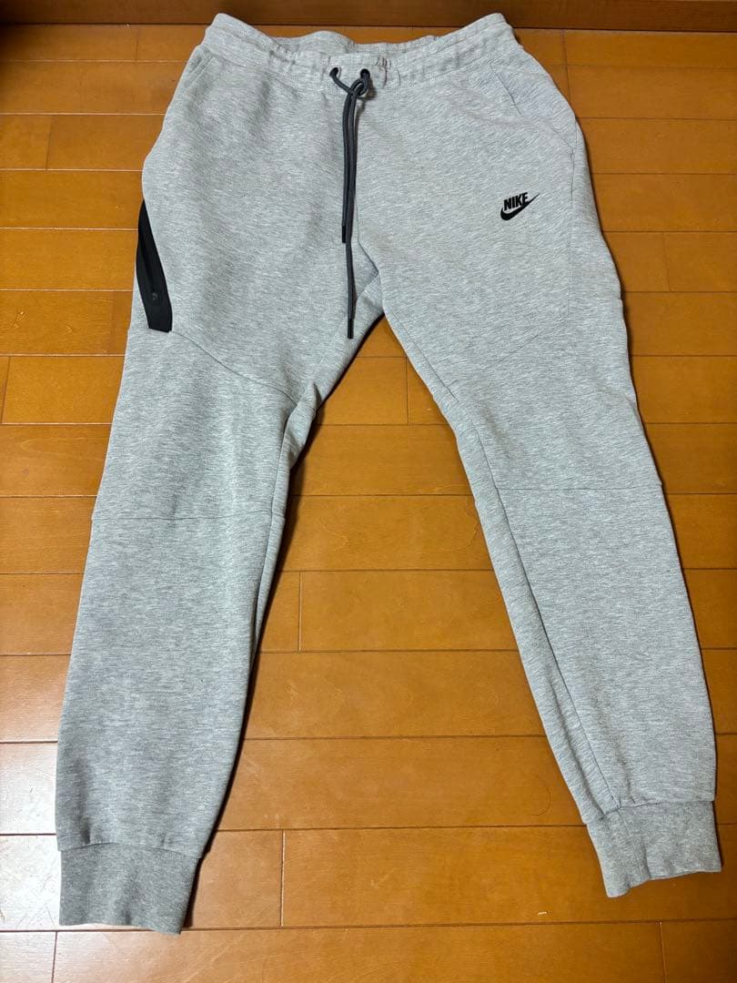 イラン軍　NIKEテックフリーススウェット上下セット サイズM