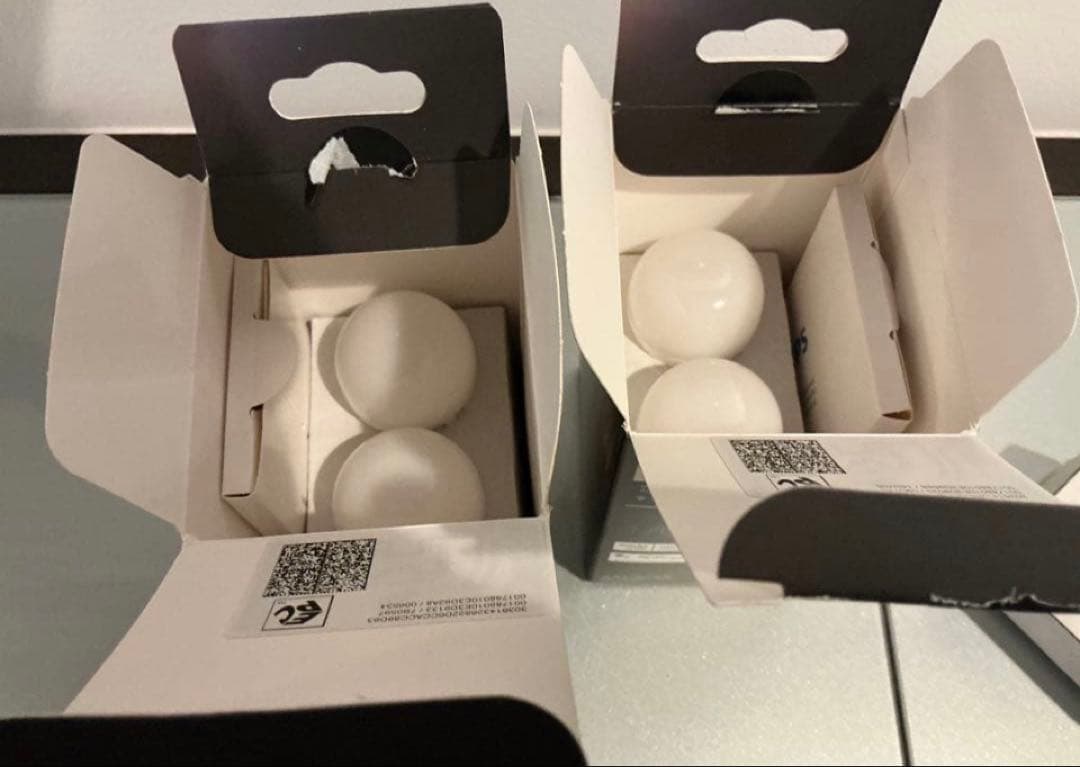 PHILIPS hue White Ambiance LED電球 2個セット×2