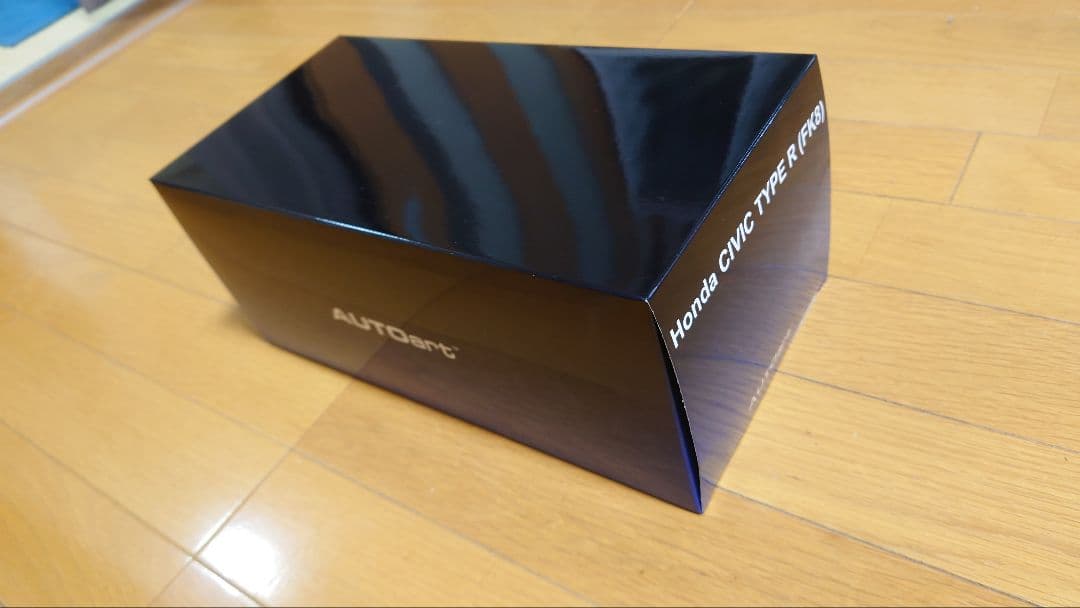 AUTOart 1/18 ホンダ シビック タイプR FK8 前期型