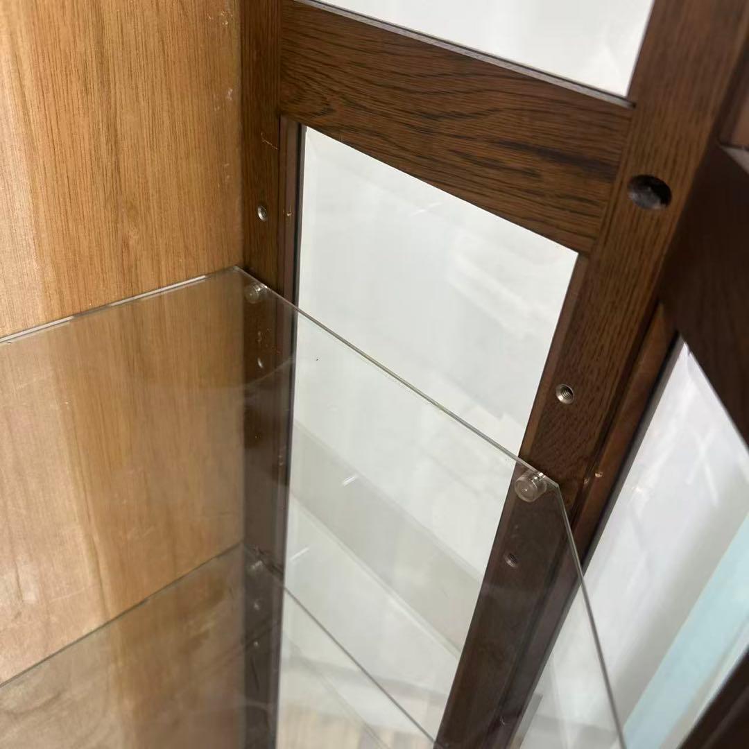 旭川 三陽家具工業 ガラスキャビネット 飾り棚 照明付き　訳あり