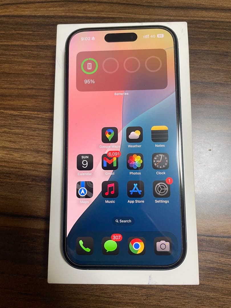 [値下げ中] iPhone 16 Simフリー128gb 本体+スマホカバー5個