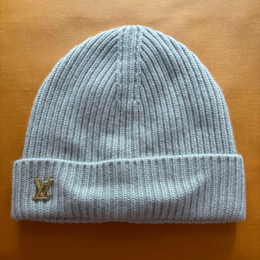 Louis Vuitton リブ編みニット帽ライトグレー
