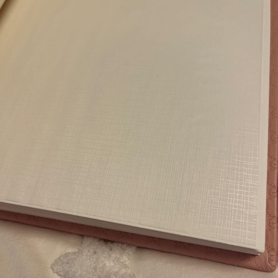 GUCCI ピンク GGパターン アルバム 29ページ