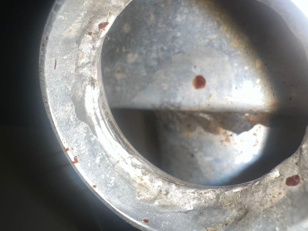 アルミタンク　赤　車種不明