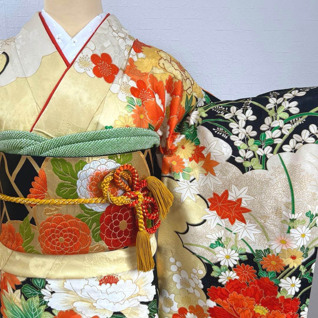445 振袖フルセット 正絹 クリーム 橙 黒 金彩 駒刺繍 豪華 レトロ 古典