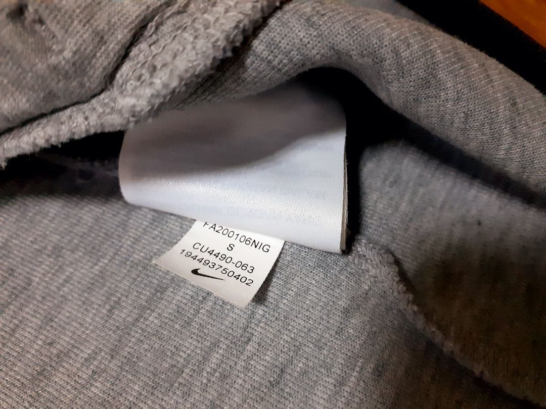 NIKE　テックフリースパーカー　グレー　S　国内正規品