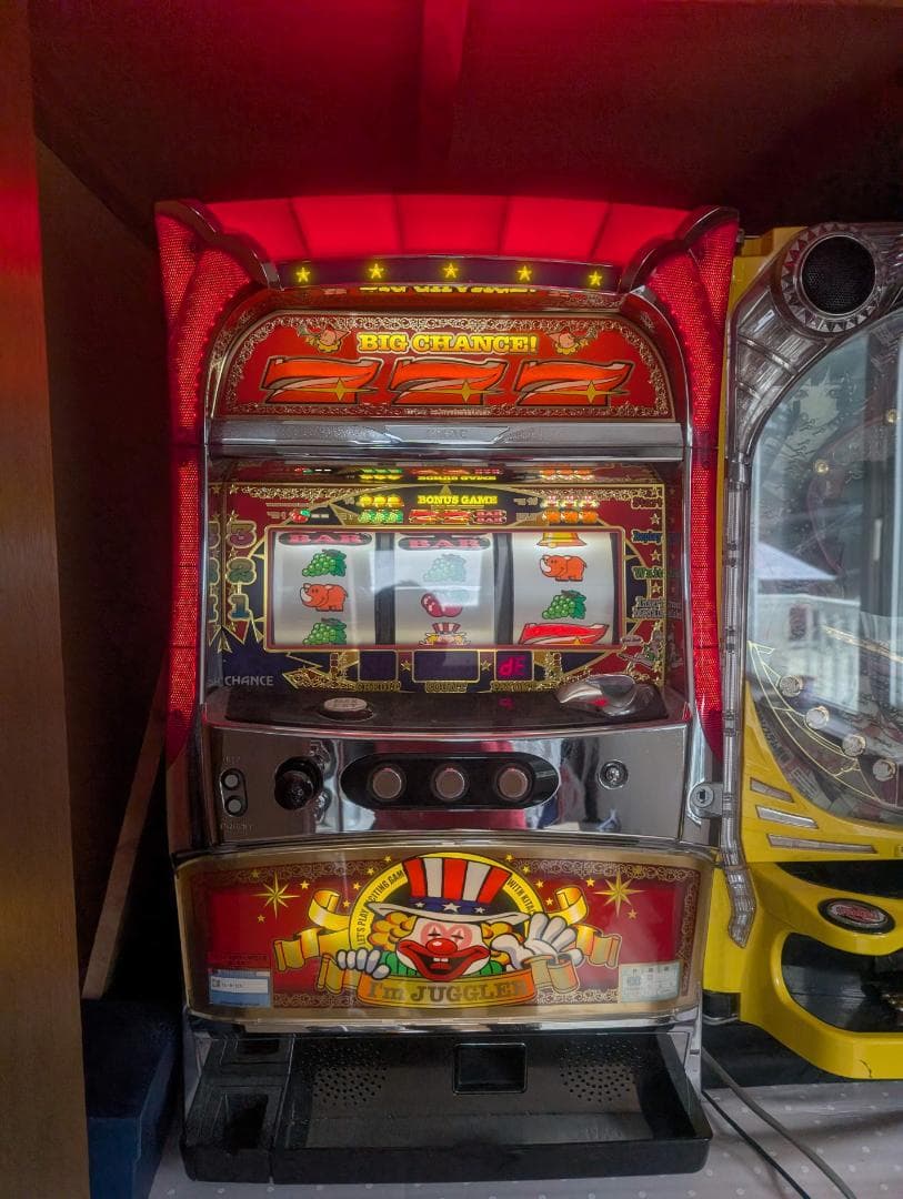 JUGGLER スロットマシン BIG CHANCE!