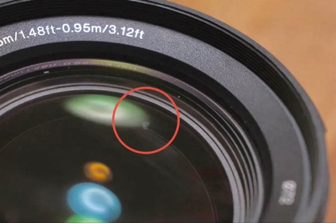 SONYズームレンズ APS-C 18-105mm F4 （くもり1箇所あり）