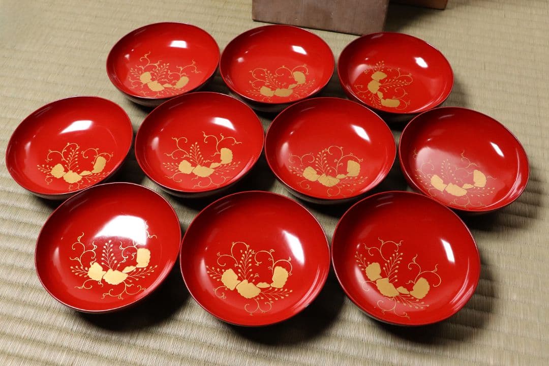 木製漆器 桐唐草蒔絵 朱塗銘々木皿 十九客 11.8cm 木箱 金蒔絵 MA12