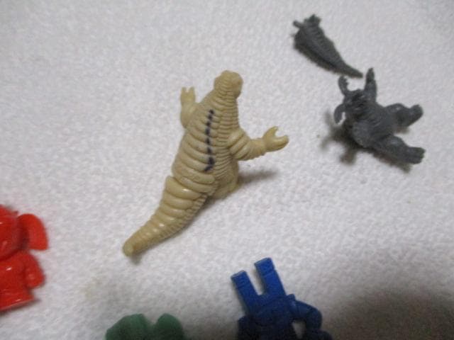 ソフビ（消しゴム？）９点 ウルトラ怪獣 ウルトラの母(マリー) レッドキング