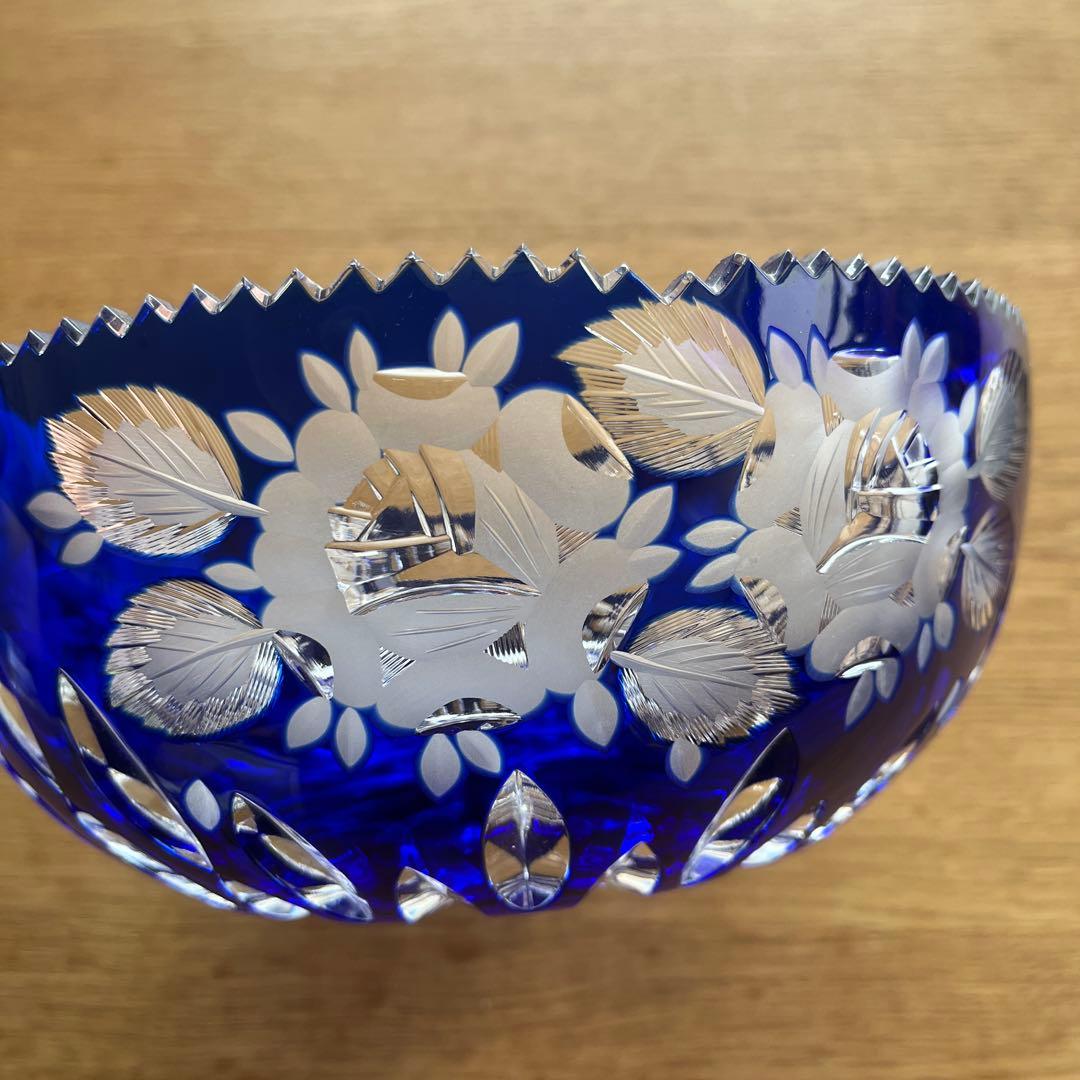 旧東ドイツLAUSITZER ラウジッツァー　クリスタルガラス　薔薇　ボウル