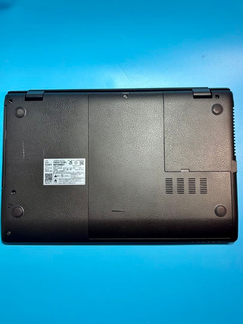 富士通 LIFEBOOK AH77/E3 i7 1165G7 2TB 32GB