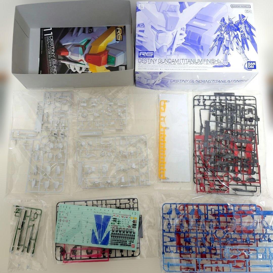 RGデスティニーガンダムチタニウムフィニッシュ 光の翼セット 未使用