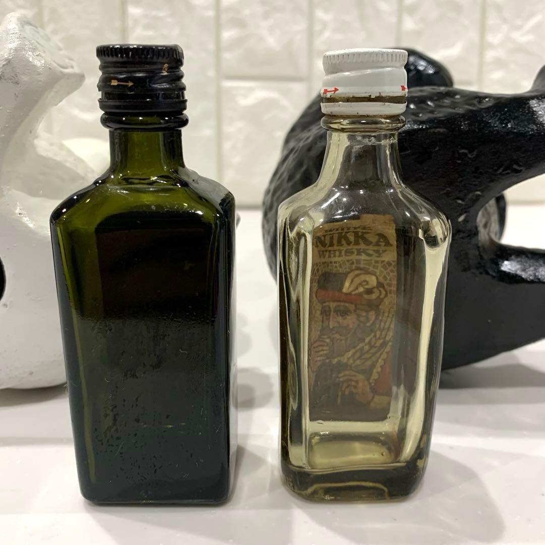 ニッカウヰスキー 抱き熊 木彫り風 陶器　置物 昭和　ブラックニッカ　白黒セット