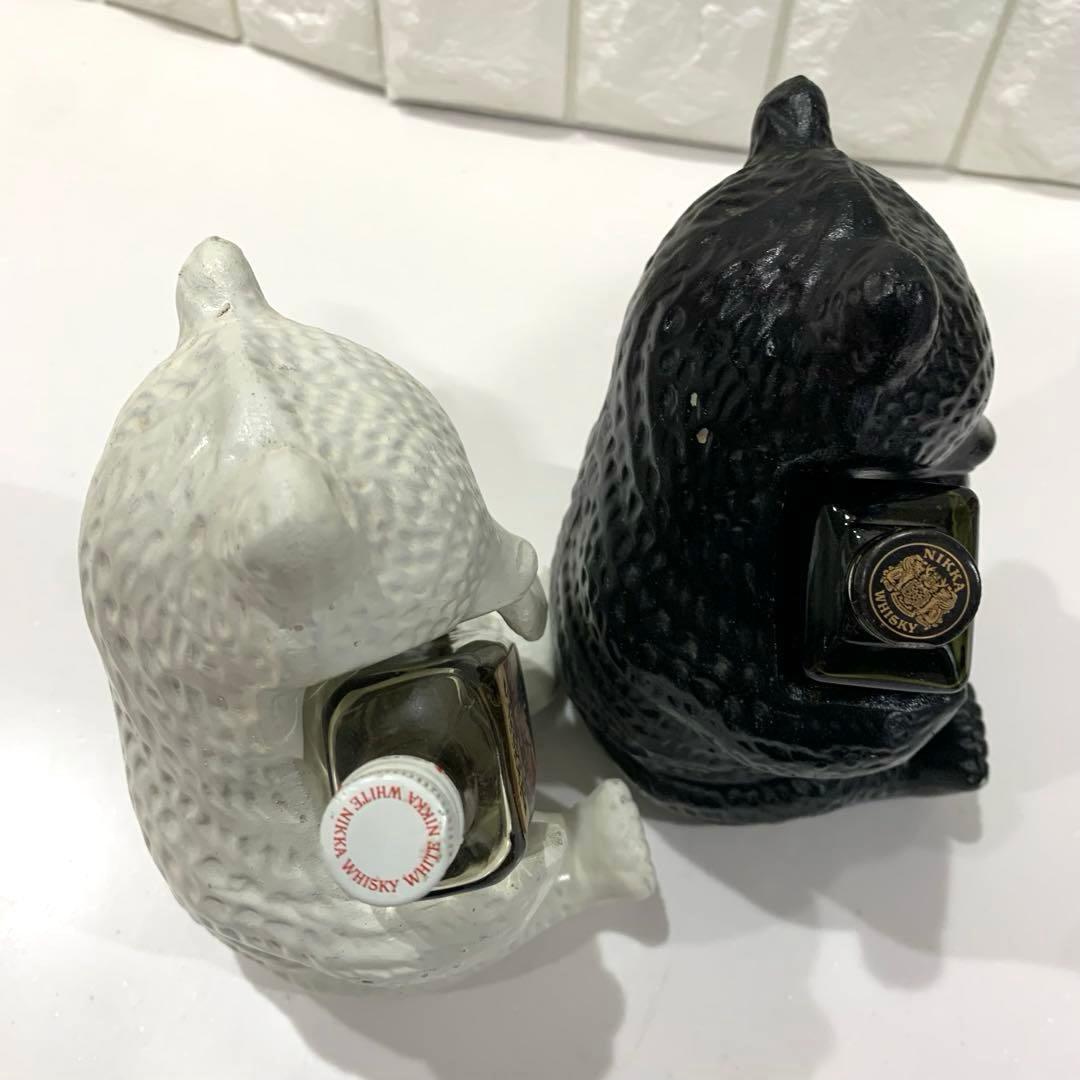 ニッカウヰスキー 抱き熊 木彫り風 陶器　置物 昭和　ブラックニッカ　白黒セット