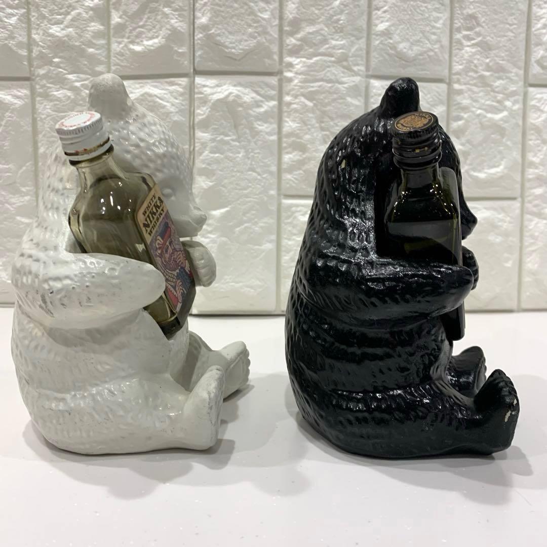 ニッカウヰスキー 抱き熊 木彫り風 陶器　置物 昭和　ブラックニッカ　白黒セット