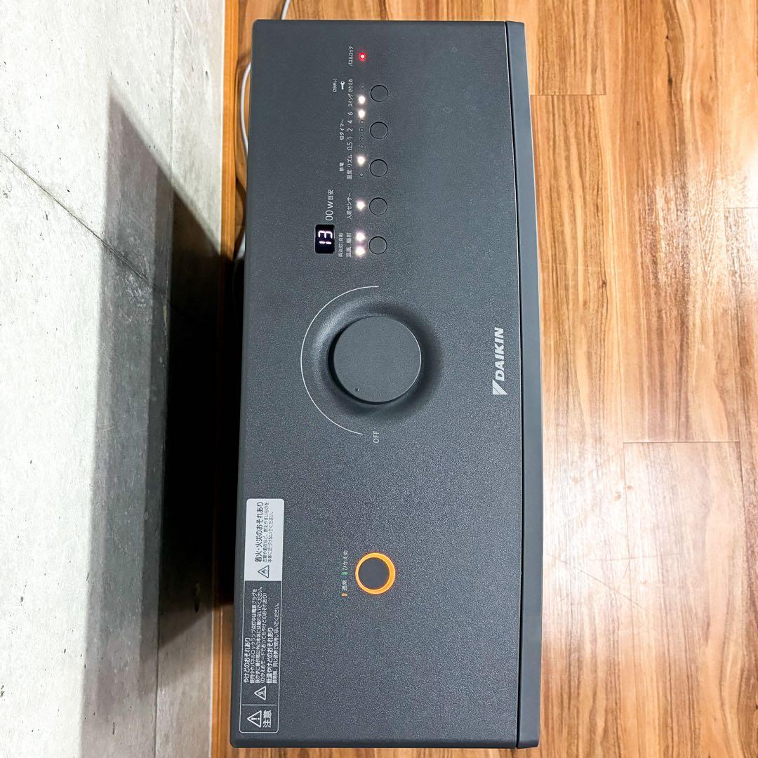 ダイキン ハイブリッドセラムヒート WRH135AS-H 遠赤外線暖房