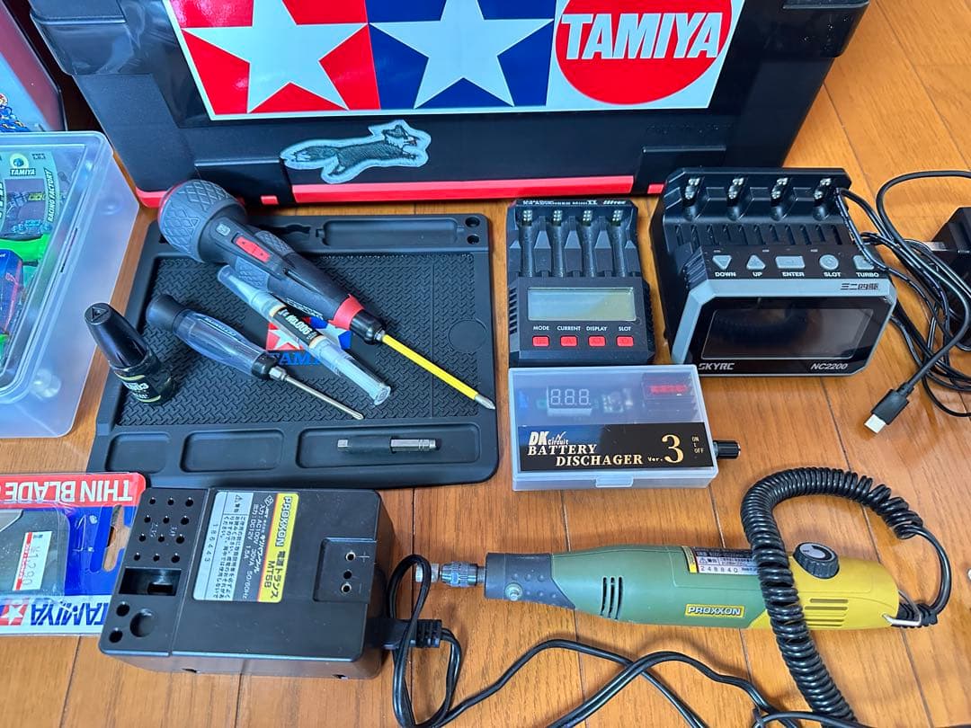 ミニ四駆引退セット(プロクソンミニルータ、工具)