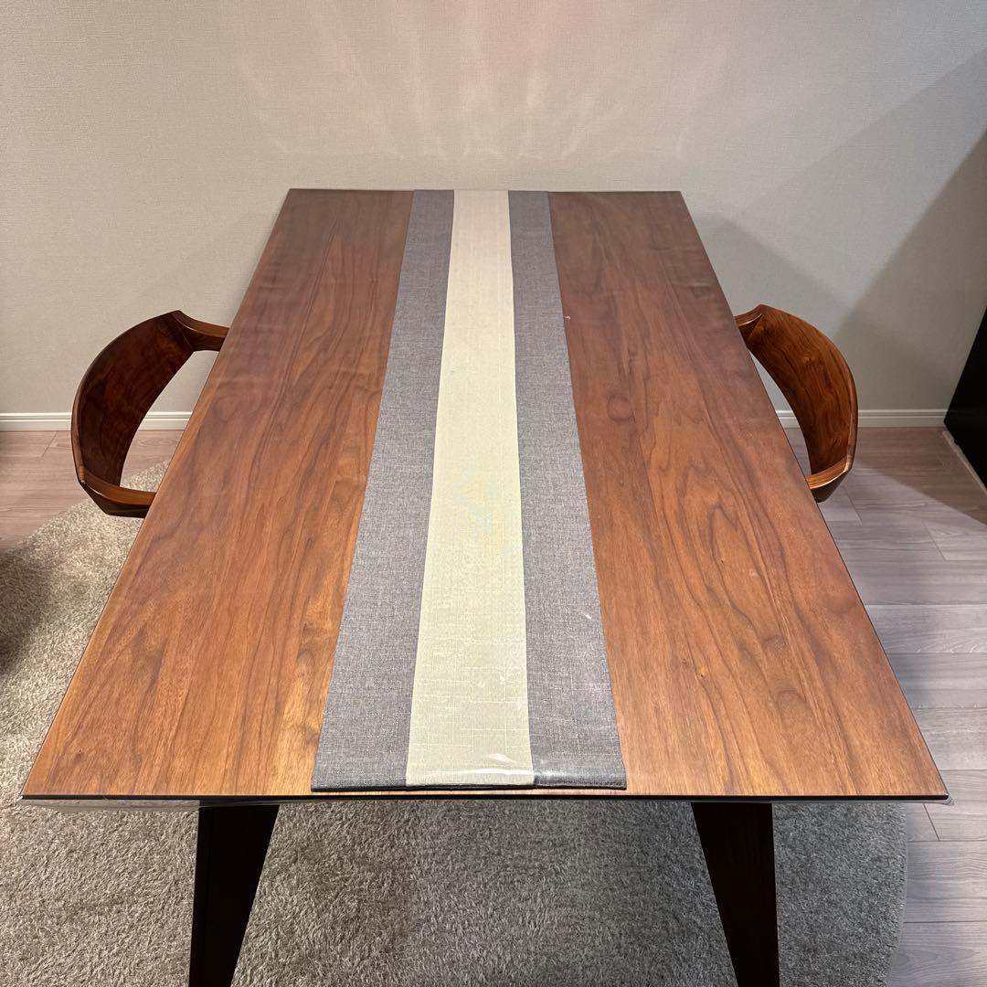 モリタインテリア　VORD（ヴォルド）　ダイニングテーブル