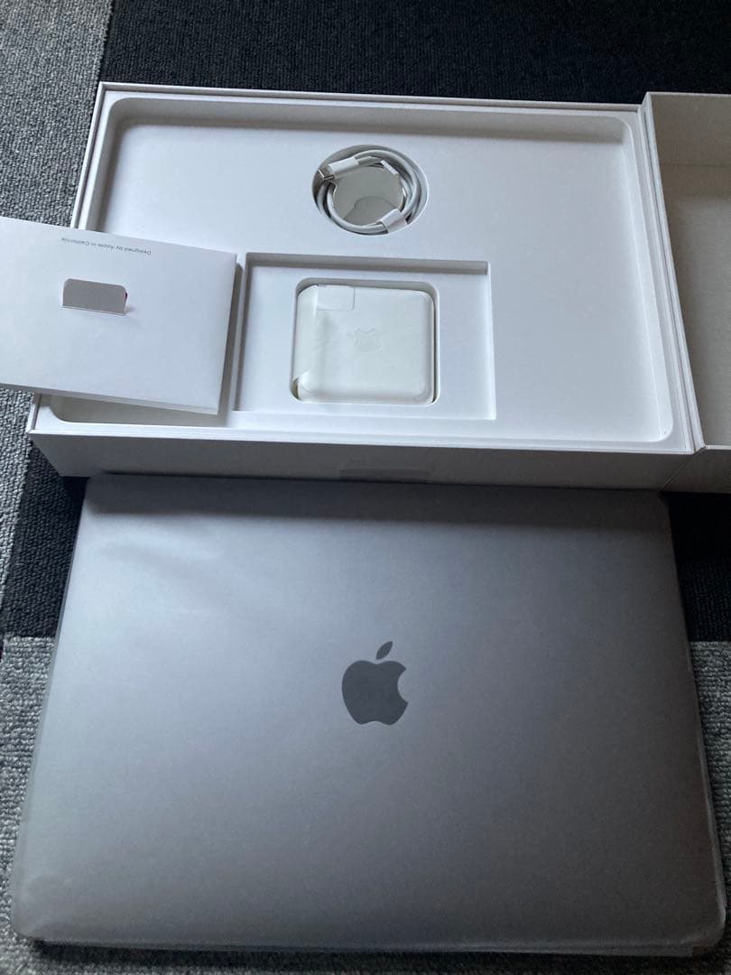 MacBook Pro 13インチ 2019/ スペースグレイ