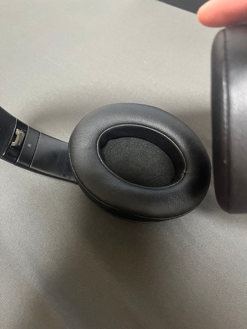 Beats Studio3 Proワイヤレスヘッドフォン ブラック