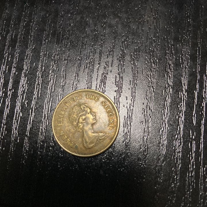 1977年の香港ドルです!!目立った傷は無いです