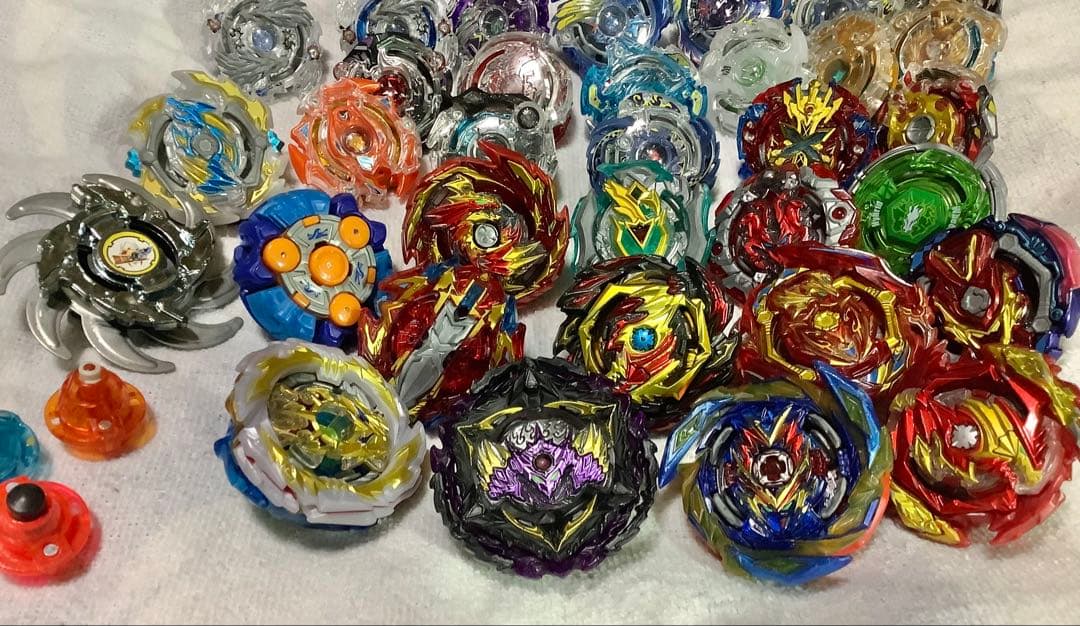 ア*ル様 メタルファイトベイブレード、ベイブレードバースト 全部まとめ売り オー