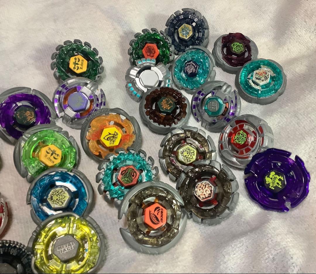 ア*ル様 メタルファイトベイブレード、ベイブレードバースト 全部まとめ売り オー