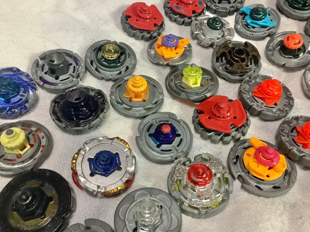 ア*ル様 メタルファイトベイブレード、ベイブレードバースト 全部まとめ売り オー