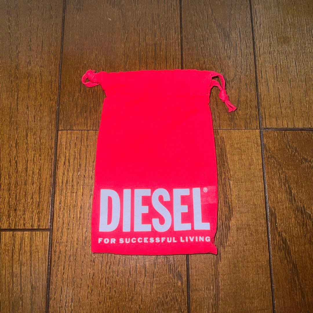 DIESEL 1DR XXS CHAIN ミニチャームバッグ