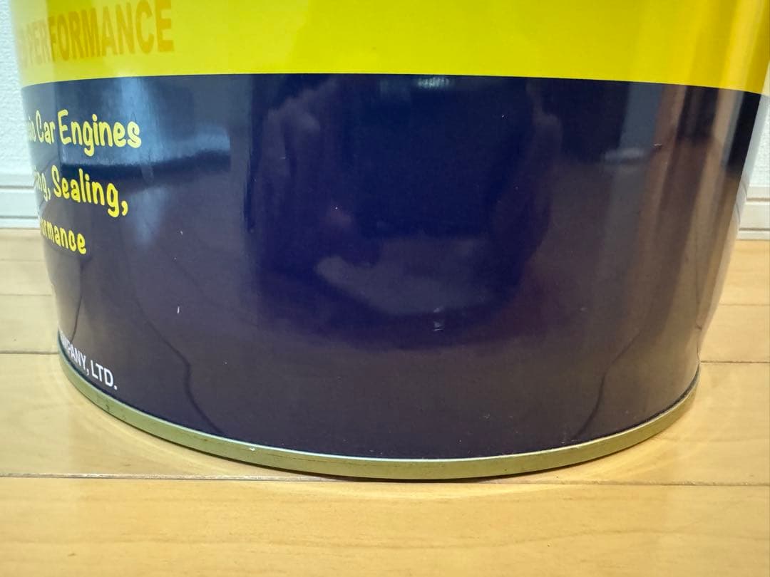 世田谷ベース正式装備品ペール缶スツール