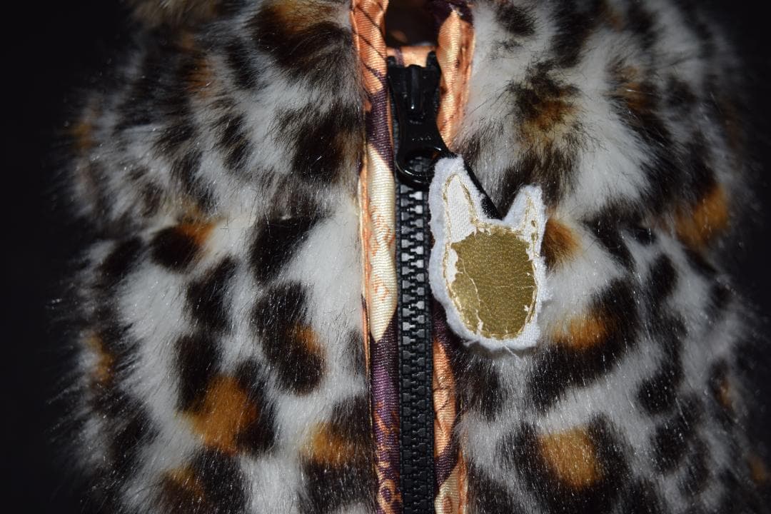 【希少】CRYSTAL BALL（クリスタボール）　犬用ダウン