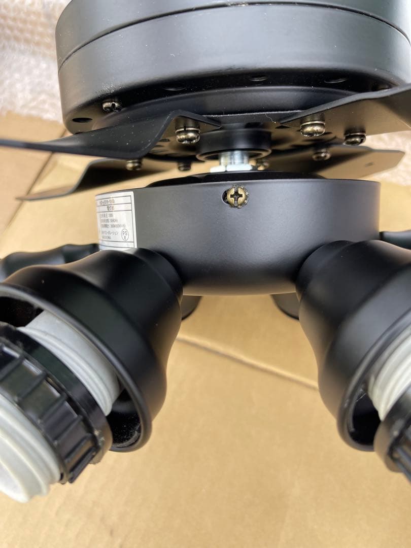 LOWYA ラスボルタ 6L/4L シーリングファン ライト □