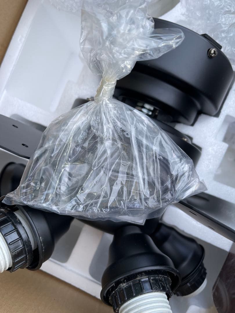 LOWYA ラスボルタ 6L/4L シーリングファン ライト □