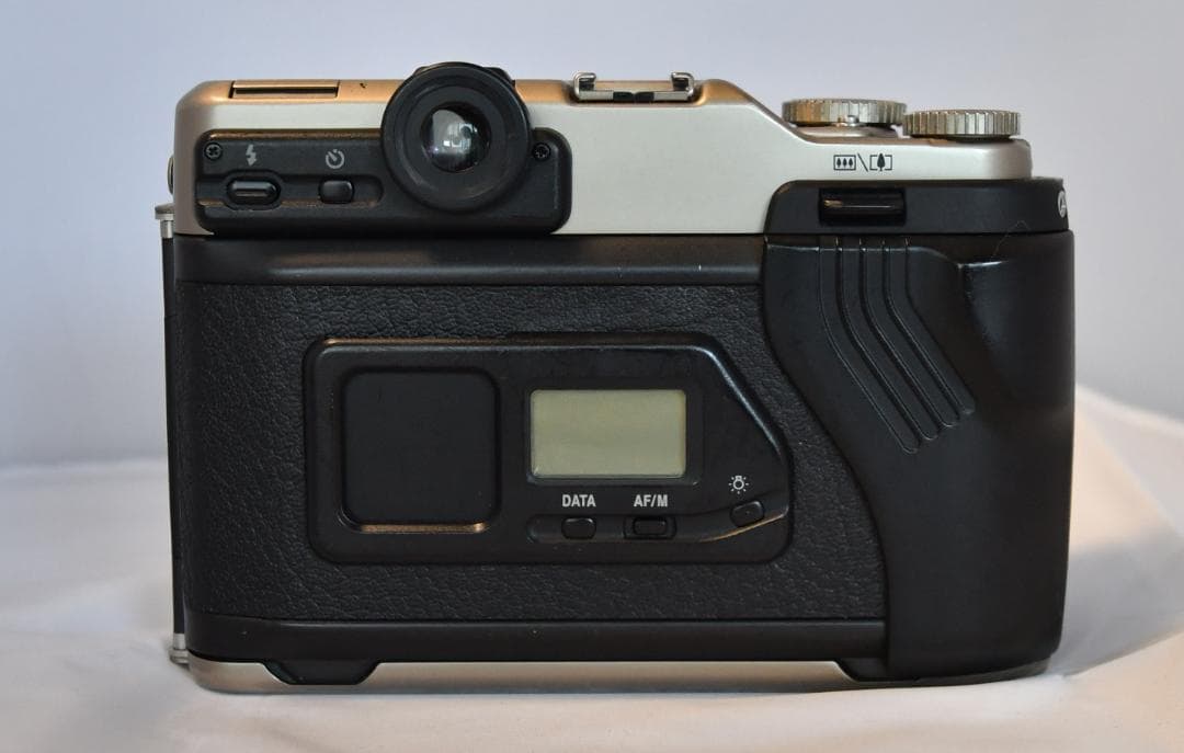 FUJIFILM　GA645Zi＋STROBE　GA