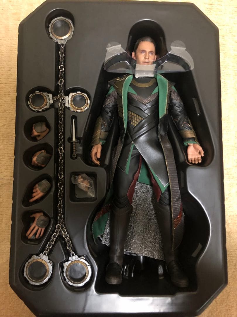 ホットトイズ　2体セット　アベンジャーズ　ロキ　ソー　ディズニー　エンドゲーム