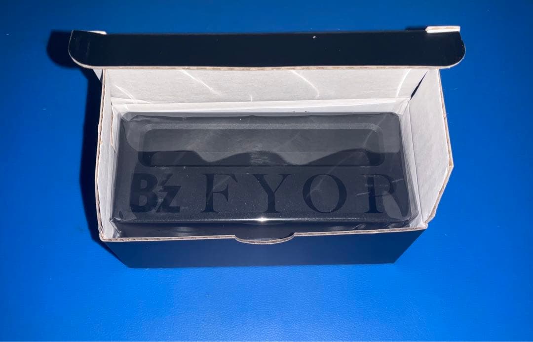 2個＜RED＞＜BLCK＞メタルスマートフォンスピーカー　B'z FYOP