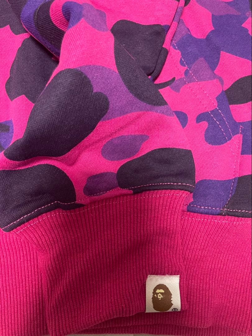 破格‼️A BATHING APE シャークフードパーカー