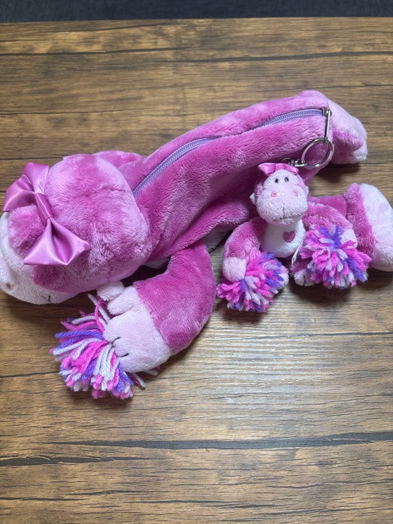 ちょこ ニキ NICI ピンク ゴリラ　筆箱　ペンケース & キーホルダー