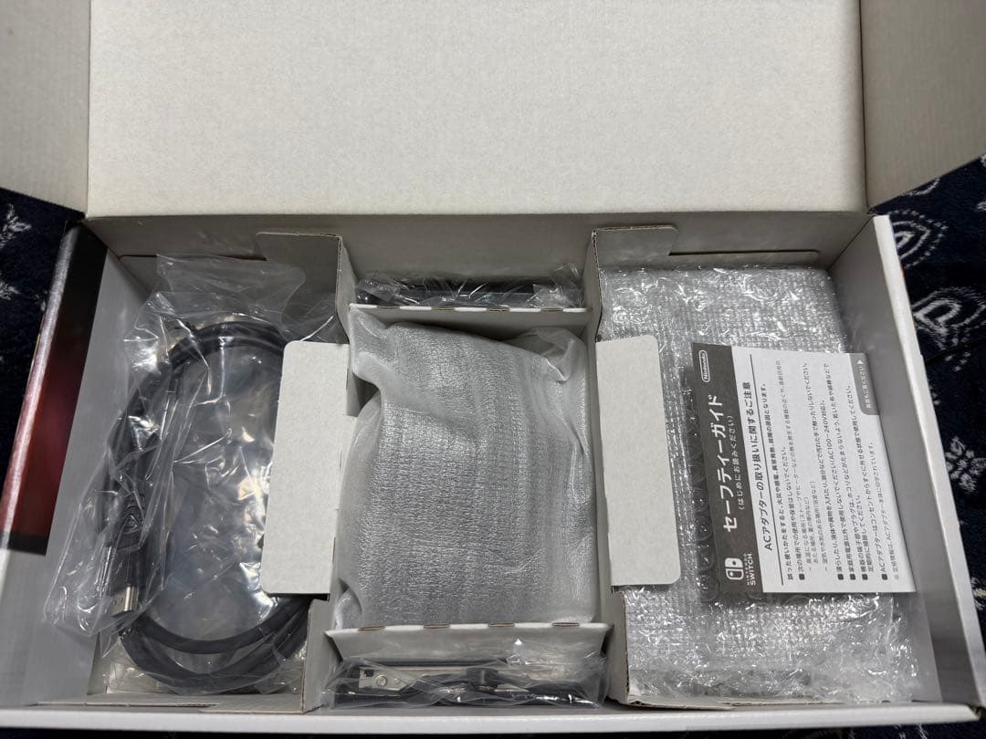 Nintendo Switch 青/赤 + プロコントローラー + ケース