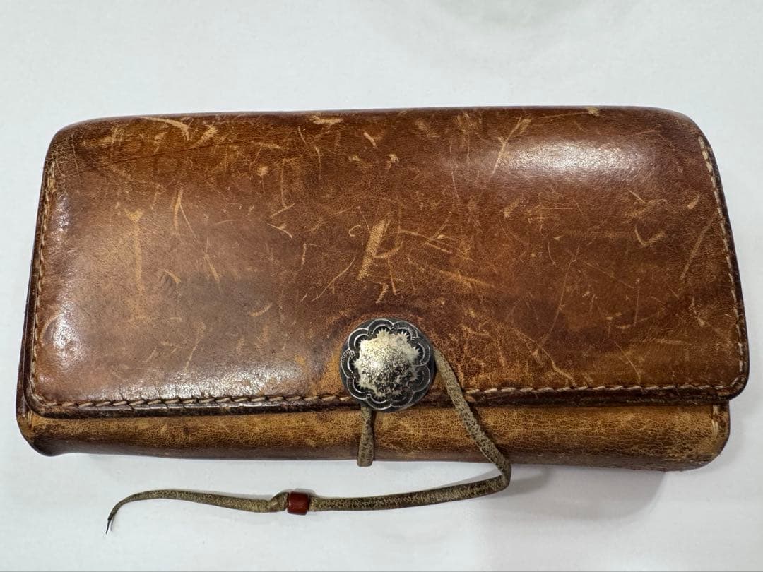 goro'sレザー長財布 コンチョ付き