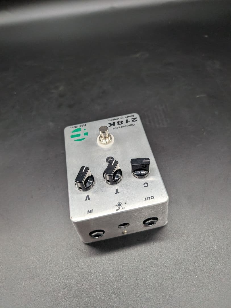 FAT Div. Compressor 218K コンプレッサー エフェクター